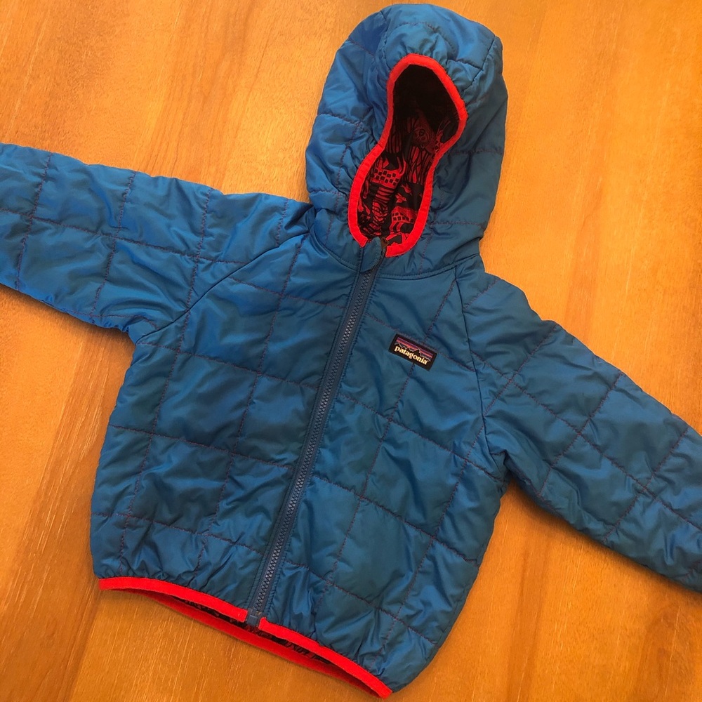 PATAGONIA blue & red reversible hooded jacket 💙❤️